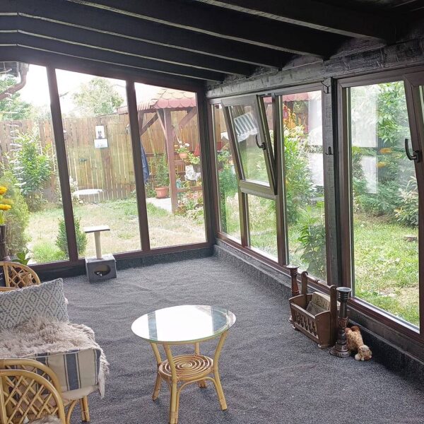 tamplarie PVC maro